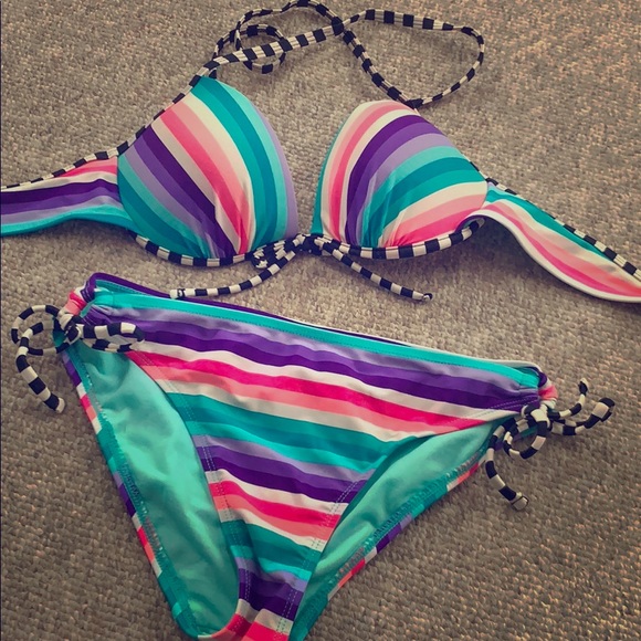 Swim suit! - Picture 3 of 6